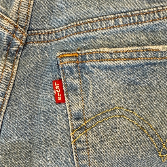 Levi's 501 Classic Blue Jean Shorts W27 - Picture 3 of 7